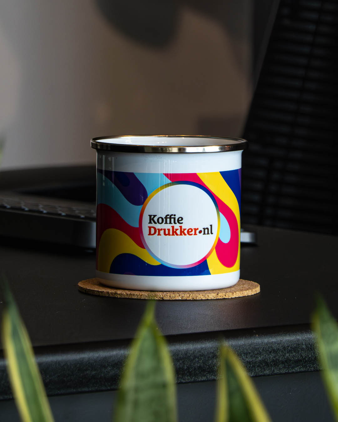 Dax emaille mok full color 350 ml Bedrukt (full color) sfeerfoto 3